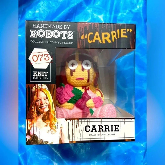 Carrie - Handmade by Robots - Knit Series # 073 -  BNIB - Picture 1 of 8